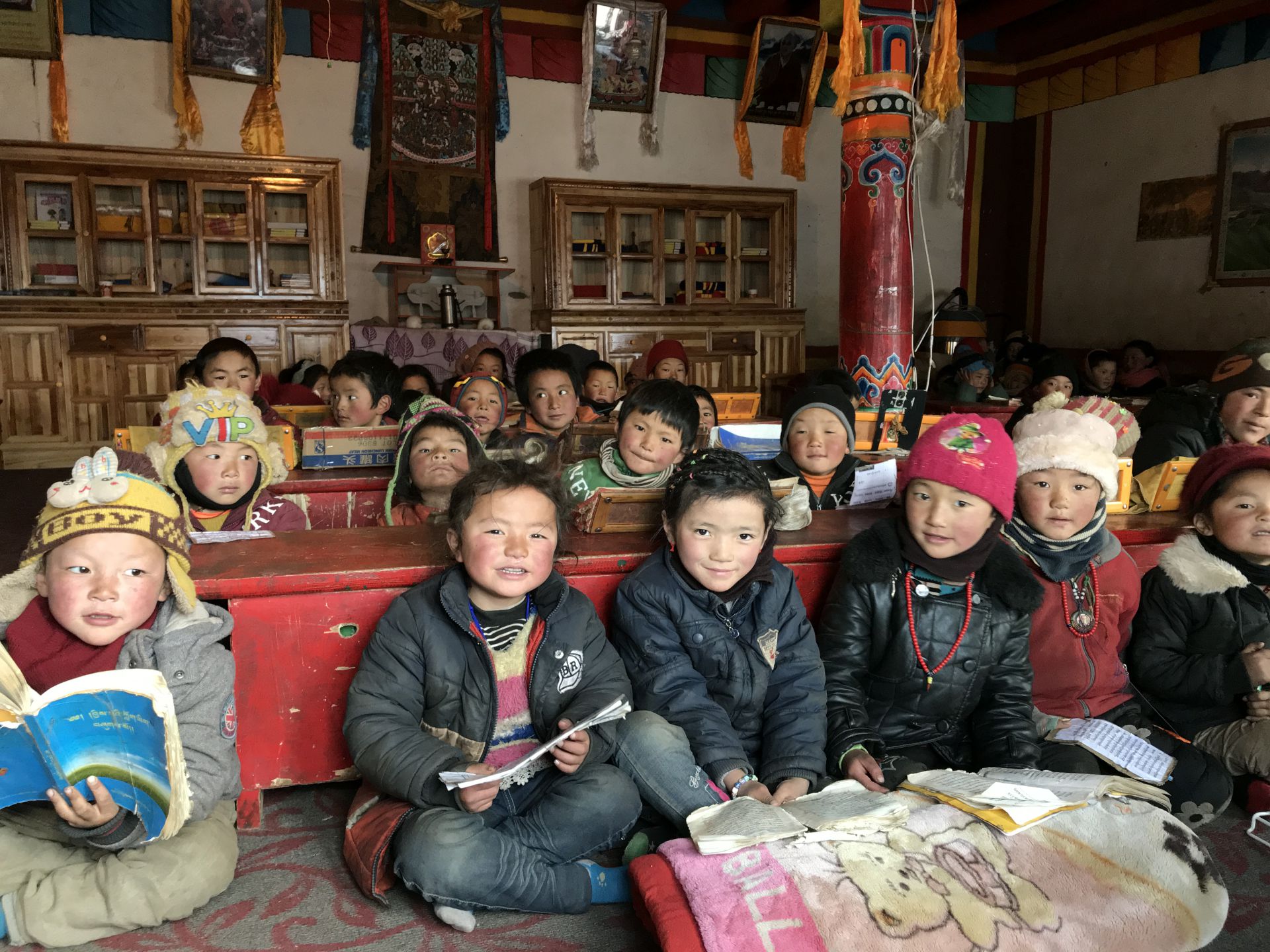 宝威官方网站-宝威baowei(中国)公益回顾丨家国同欢月同圆 温暖满载甘孜州(图11)